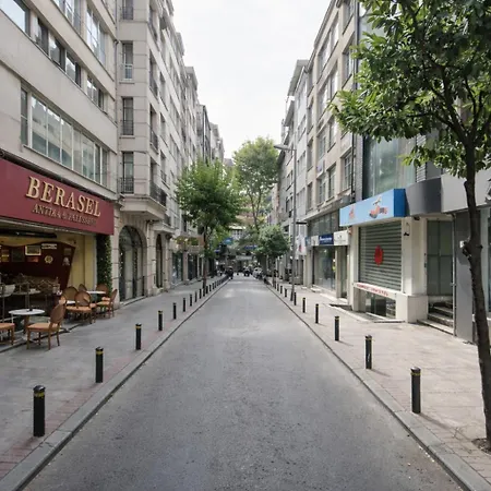 Sevim Nisantasi * Istambul